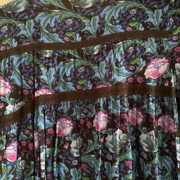 Urban Outfitters Kimchi Blue | Floral Blouse| Small - Picture 7 of 10